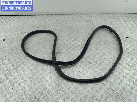 купить Уплотнитель двери передней правой на Peugeot 308 T7 (2007-2013)