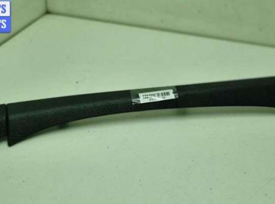 Накладка декоративная на торпедо VG2584524 на Volkswagen Passat B6