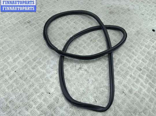 купить Уплотнитель двери задней левой на Skoda Octavia mk3 (A7 5E) 2013-2020