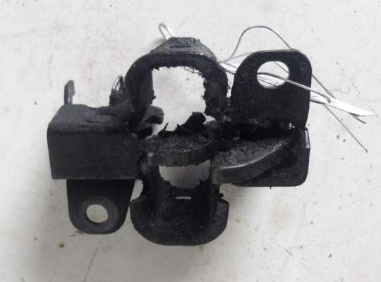 Замок капота MB1487402 на Mercedes C-Class W203 (2000-2006)