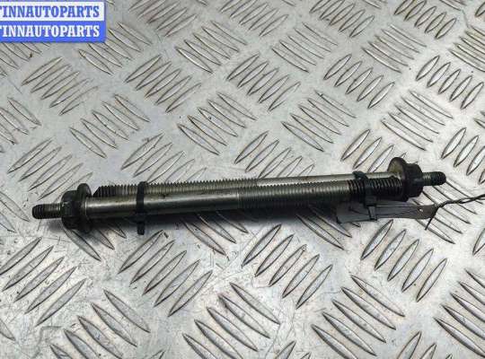 купить Болт крепления на Volkswagen Passat B6