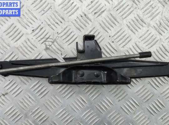 Домкрат FO2210715 на Ford Mondeo IV (2007-2014)