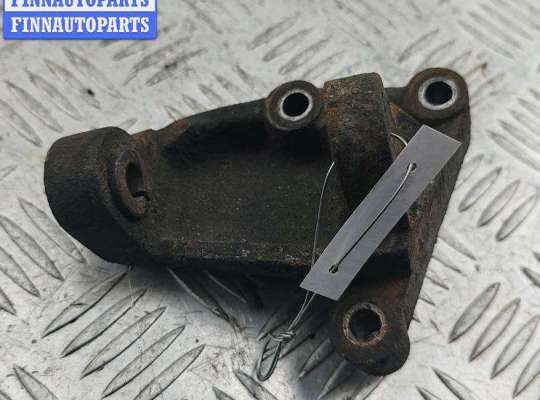 купить Кронштейн генератора на Volkswagen Transporter T4