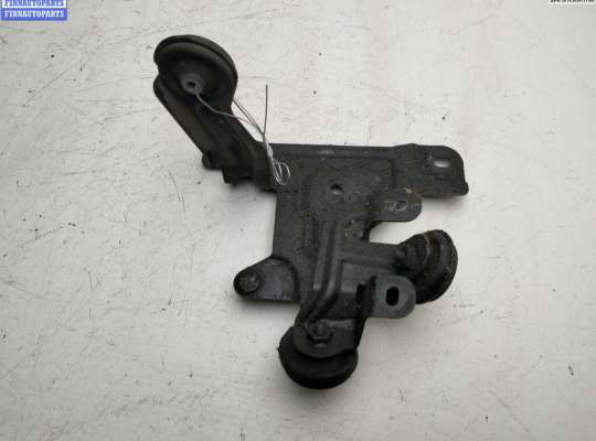 Кронштейн крепления PG932093 на Peugeot 407
