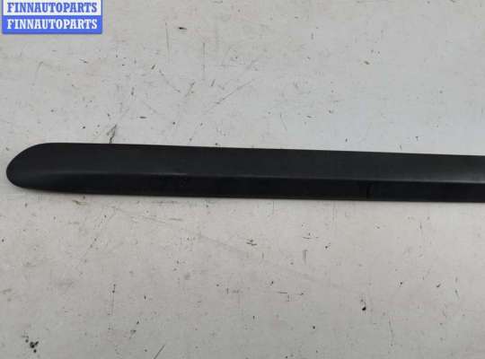 купить Молдинг двери передней правой на Peugeot 308 T7 (2007-2013)
