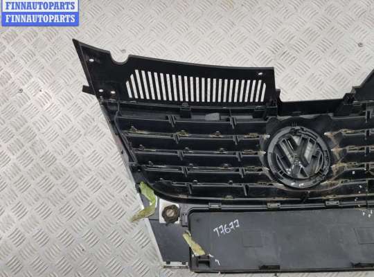 купить Решетка радиатора на Volkswagen Passat B6