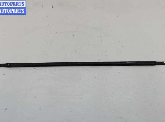 купить Молдинг стекла двери задней правой наружный на Seat Alhambra (2000-2010)