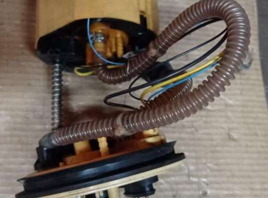 купить Насос топливный на Audi A4 B7 (2004-2008)