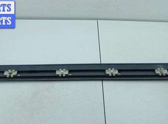 купить Молдинг двери передней правой на Mercedes E-Class W210 (1995-2002)