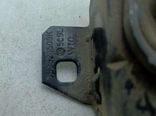 купить Замок капота на Volkswagen Passat B5