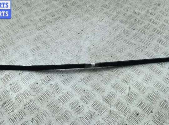 купить Молдинг лобового стекла на Volkswagen Passat B6