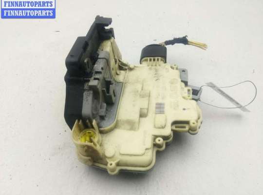 Замок боковой двери на Volkswagen Passat B6 (3C)