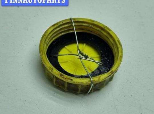 купить Крышка бачка тормозной жидкости на Volkswagen Passat B5