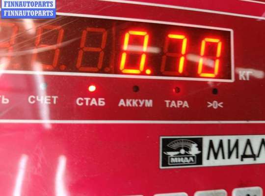 Петля капота на Peugeot 307