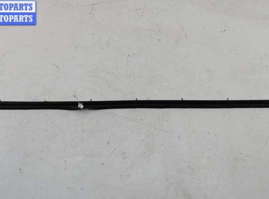 купить Молдинг двери передней левой на Mercedes C-Class W202 (1993-2000)