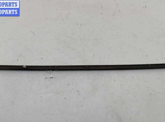 купить Молдинг двери передней левой на Mercedes C-Class W202 (1993-2000)