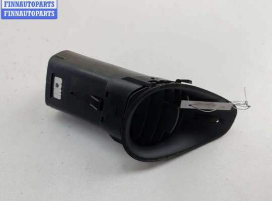 Дефлектор обдува салона RN1567627 на Renault Scenic II (2003-2009)