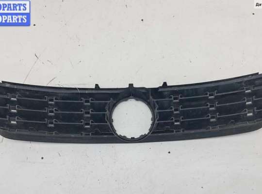 купить Решетка радиатора на Volkswagen Passat B5