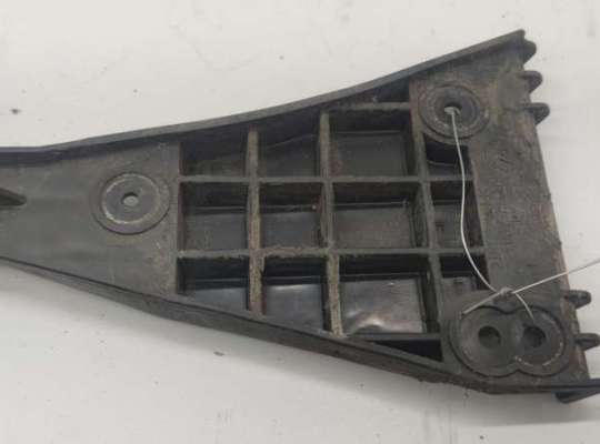 купить Кронштейн бампера переднего на Audi A4 B5 (1994-2001)