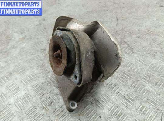 купить Кронштейн КПП опорный на Volkswagen Passat B5+ (GP)