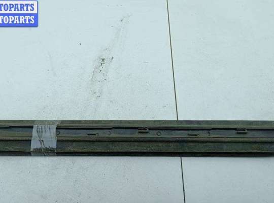 купить Молдинг двери задней левой на Audi A4 B6 (2001-2004)