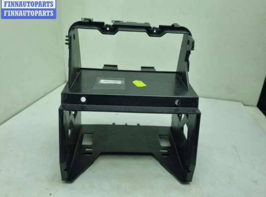 купить Рамка магнитолы на Volkswagen Golf-5