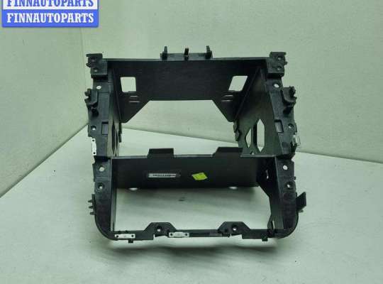 купить Рамка магнитолы на Volkswagen Golf-5