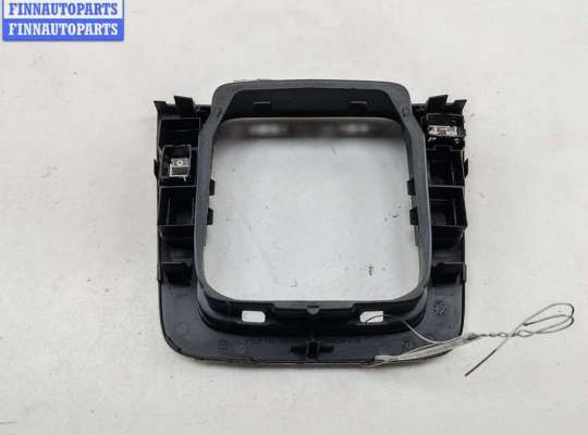 купить Накладка декоративная на Volkswagen Passat B6