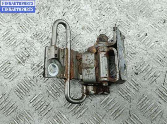 купить Петля двери передней левой на Volkswagen Passat B7