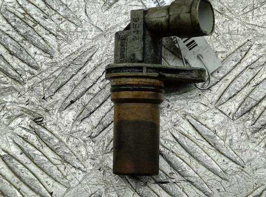 Датчик положения коленвала OP2380604 на Opel Zafira B (2004-2014)