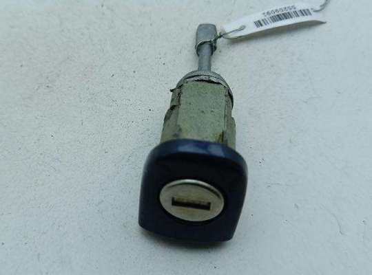 Личинка замка VG2621919 на Volkswagen Passat B5