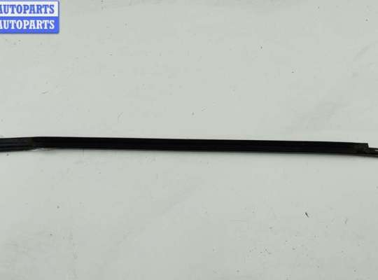 купить Молдинг стекла двери передней левой наружный на Ford Focus III (2011-2018)