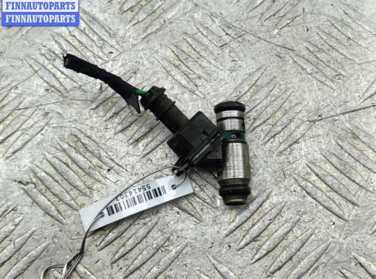 Форсунка топливная RN1587257 на Renault Scenic I (1996-2003)