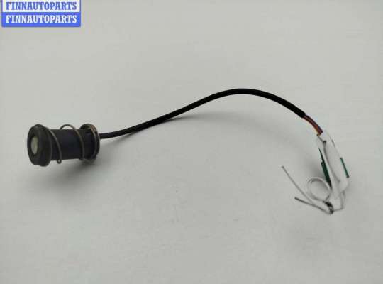 купить Датчик парковки (парктроник) задний на Toyota RAV4 (2000-2006) XA20