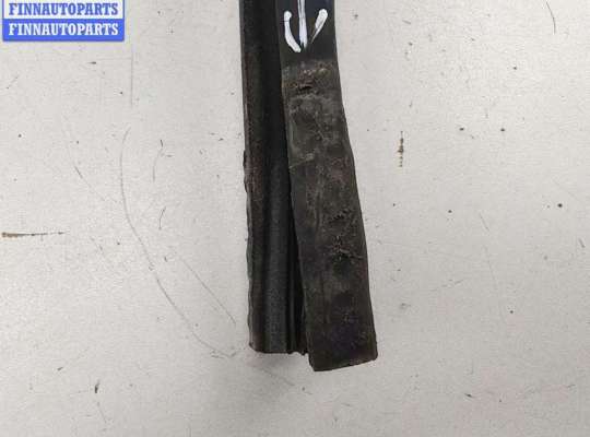 купить Уплотнитель двери передней левой на Ford Galaxy (2000-2006)