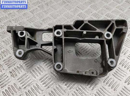 купить Кронштейн генератора на Volkswagen Golf-5