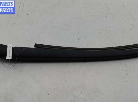 купить Щеткодержатель (поводок стеклоочистителя) задний на Kia Sportage (2004-2010)