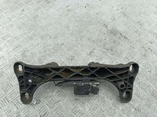 Кронштейн КПП опорный BM2714846 на BMW 3 E46 (1998-2006)