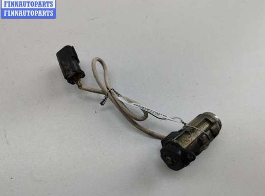 купить Личинка замка на Mitsubishi Carisma