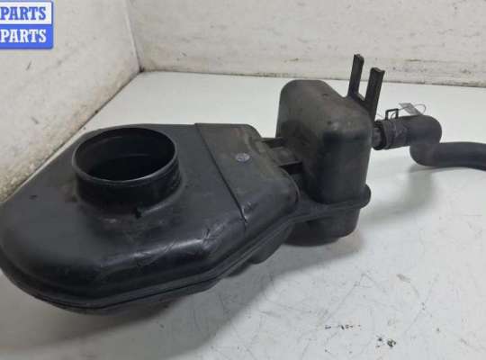 купить Резонатор воздушного фильтра на Nissan Murano Z50 (2002-2007)