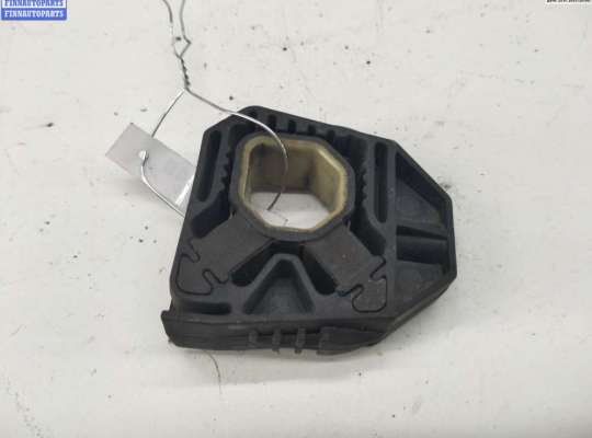 Кронштейн прочее на Volkswagen Golf V (1K)