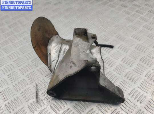 купить Кронштейн двигателя опорный на Audi A6 C5 (1997-2005)