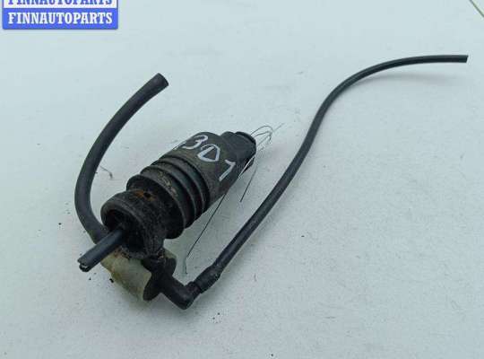 купить Насос (моторчик) омывателя стекла на Volkswagen Passat B5