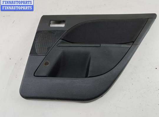 Обшивка двери задней правой (дверная карта) FO2064912 на Ford Mondeo III (2000-2007)