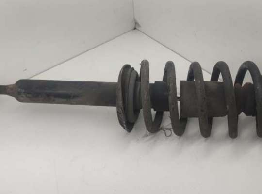 купить Стойка подвески передняя правая на Audi A6 C5 (1997-2005)