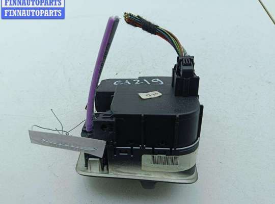 купить Переключатель света на Mercedes C-Class W203 (2000-2006)