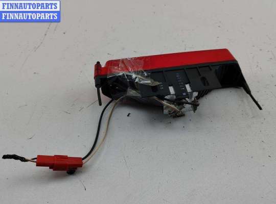 купить Фонарь стоп-сигнал на Chrysler Voyager (1996-2000)