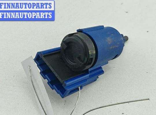 Купить Датчик педали сцепления на Volkswagen Sharan (2000-2010) Датчик педали сцепления VG2667349 на Volkswagen Sharan (2000-2010)