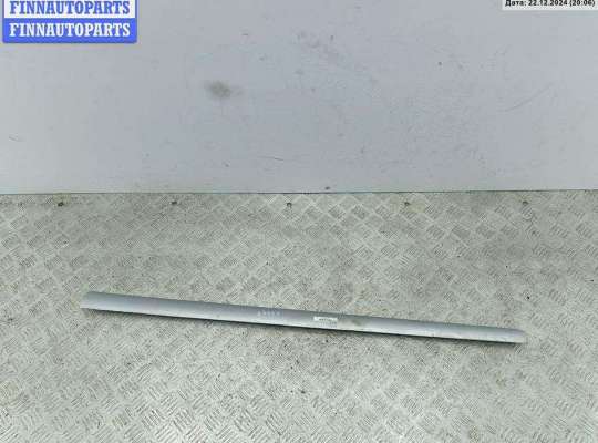 Молдинг двери передней правой PG1034486 на Peugeot 307