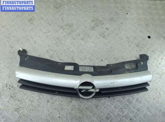 купить Решетка радиатора на Opel Astra H (2004-2009)